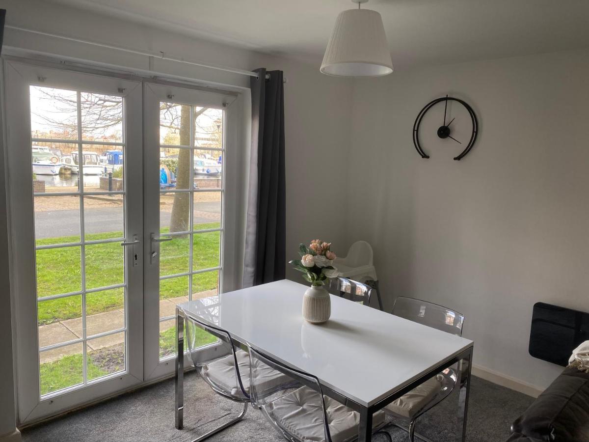 Marine Viewing 2 Bedrooms Flat Manchester Zewnętrze zdjęcie