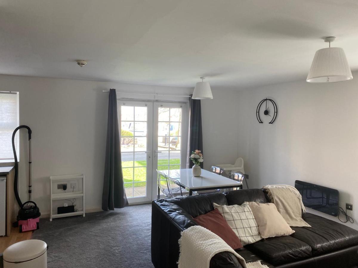 Marine Viewing 2 Bedrooms Flat Manchester Zewnętrze zdjęcie